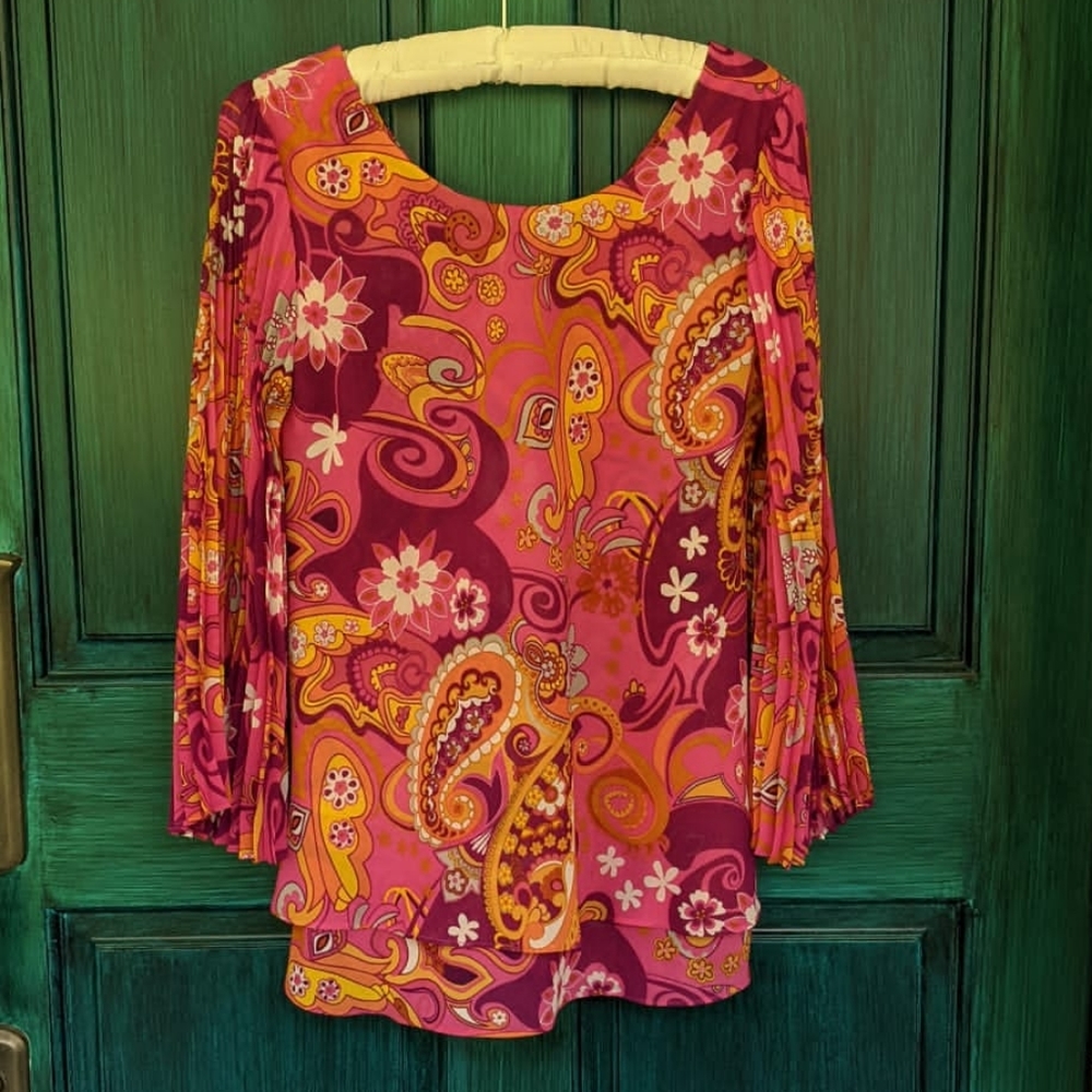 🔴 CLEARANCE Y2K Hot in Hollywood Pleated Bell Sleeve Blouse Top | Tag XS - Picture 3 of 9